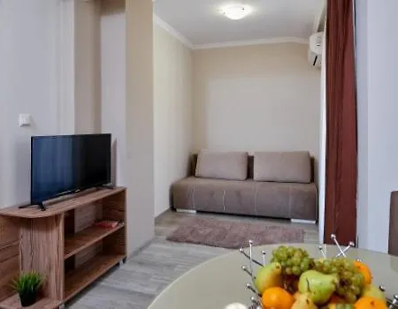 Bendita House Апартаменты Поморие
