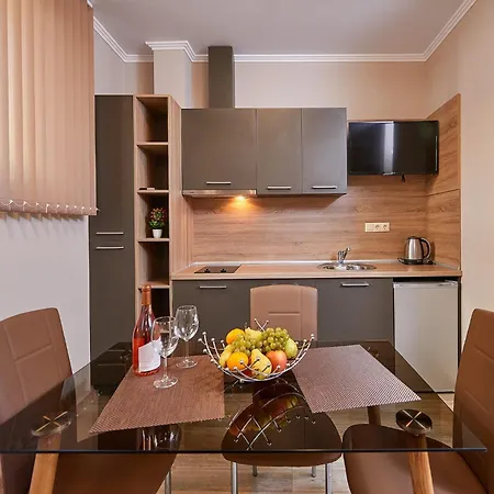 Апартаменты Bendita House *